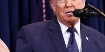 Trump chuckles as he admits Putin is helping Iran target US troops