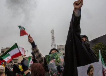 Thousands Attend Government Rally in Tehran to Denounce Israel and U.S.