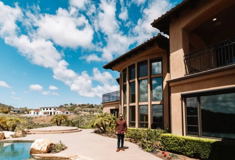 The ultrawealthy don’t house hunt anymore. They subscribe