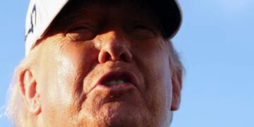 Trump demands TSA employees work unpaid – and issues ‘promise’ for those who do