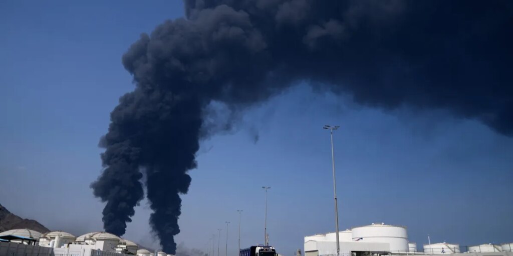 Iran openly threatens neighbor’s non-U.S. assets for first time, telling UAE ports to evacuate