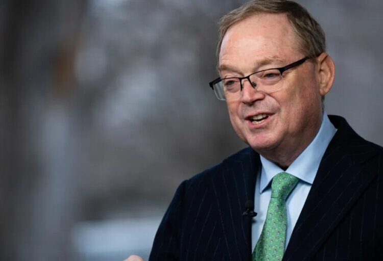 Pentagon sees Iran war lasting up to six weeks, Trump aide says