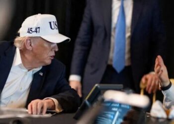 Battle in Mar-a-Lago’s backyard threatens brutal wake-up call for Trump