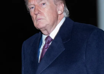 Trump’s ‘desperation’ shows as he spends weekend ‘pleading’ for help: MS NOW experts