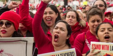 LA teachers union poised for massive strike impacting 400,000 students