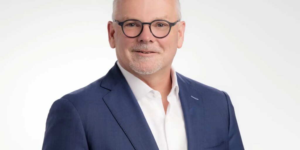 How Lumen Technologies is using AI to help cut $1 billion in network costs