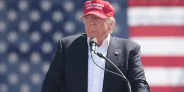 ‘Traitor’: Trump’s nemesis reveals MAGA insider briefly dumped president after 2016 win