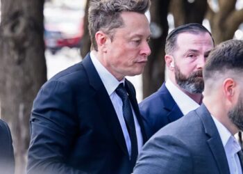 Musk misled Twitter investors before 2022 buyout, jury says
