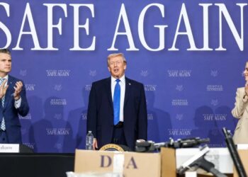 Trump floats plan to send National Guard into airports nationwide