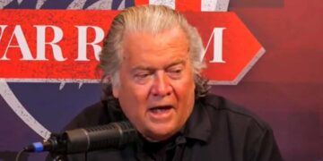 Steve Bannon admits Trump sent ICE to airports as ‘test run’ for midterms
