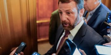 2 Dems defect to confirm Trump’s pick to replace disgraced Kristi Noem at DHS