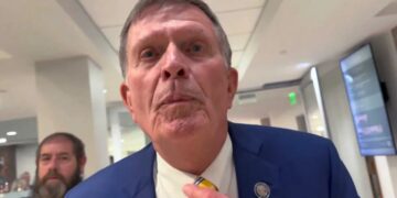 ‘I’d bust your face!’ GOP lawmaker snaps at reporter in heated exchange