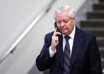 Republican demands Lindsey Graham be denied access to the Oval Office