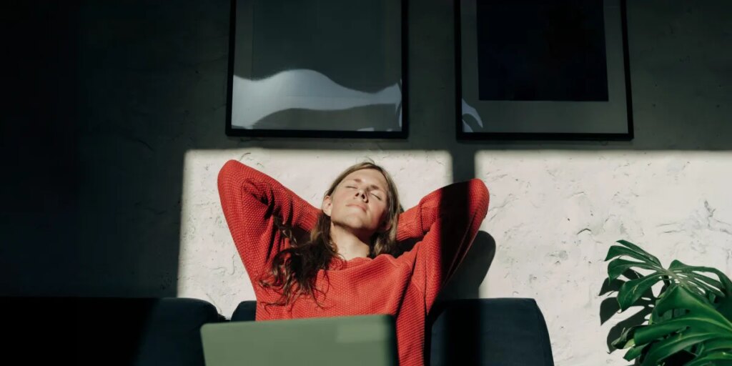 Gen Z will give up $5,000 in pay to log off at 5—but still expects a corner office