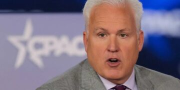 CPAC attendees stun host as they cheer for Trump impeachment: ‘That was the wrong answer’