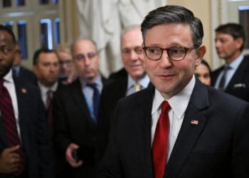 Democrats signal 2 more weeks of shutdown as GOP goes to war with itself over DHS funding