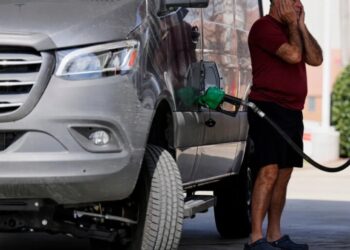 As fuel prices soar on Iran war, some lawmakers push to suspend federal gas tax that pays for highway and public transit programs