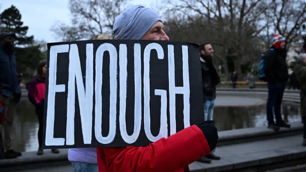 These 4 cowards are living in luxury — and throwing the nation to Trump