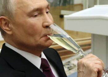 Russia was expecting a windfall from soaring oil prices, but relentless Ukrainian drone attacks are devastating nearly half its export capacity