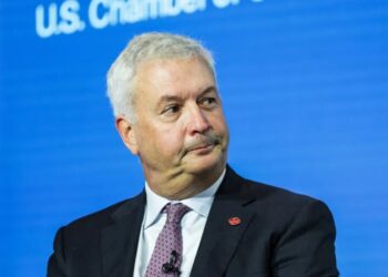 Air Canada CEO to quit after furor over English-only message to families of LaGuardia crash victims