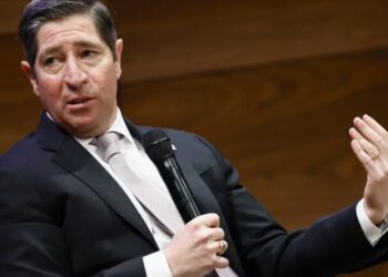 The federal government shed 385,000 employees last year. Now the Trump administration is on a blitz to hire Gen Z workers