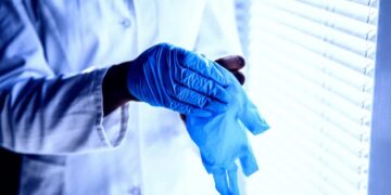 You Know How Scientists Keep Finding Microplastics Literally Everywhere? Well, You’d Never Guess What Their Lab Gloves Are Coated in Straight Out of the Packaging