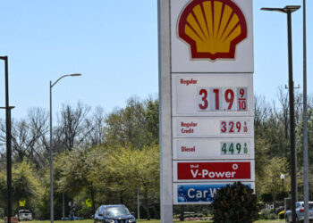 After Pulling Back, Oil Prices Resume Their Rise