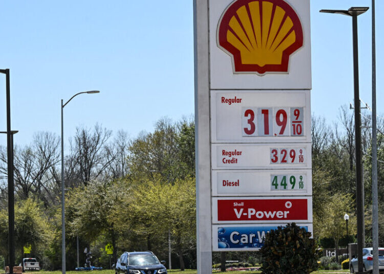 After Pulling Back, Oil Prices Resume Their Rise