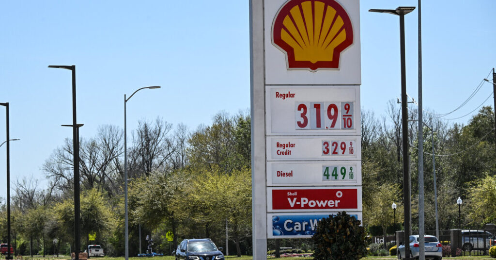 After Pulling Back, Oil Prices Resume Their Rise