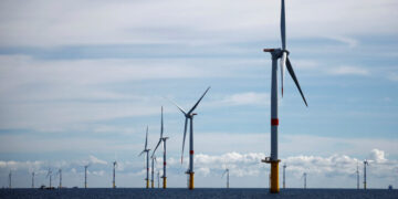 Trump Officials Weigh New $1 Billion Deal to Stop Offshore Wind Farms