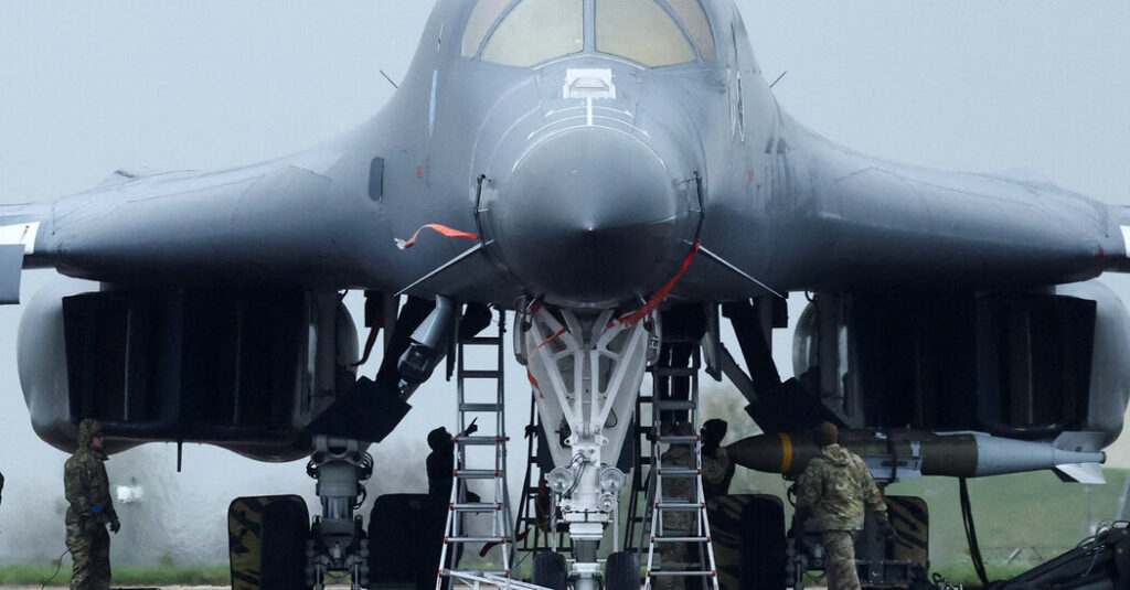 As American Bombers Take Off From Britain, Memories of Iraq Loom Large