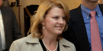 Centrist Melissa Bean Wins 8th District Democratic Primary