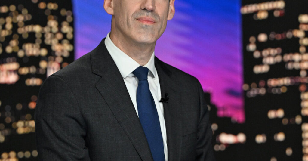 Daniel Biss, Mayor of Evanston, Ill., Wins Democratic Nomination for House Seat