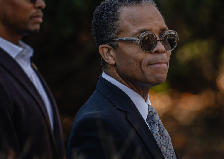 Jesse Jackson Jr. Seeks Comeback After Corruption Scandal