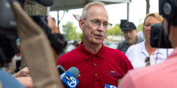 Don Tracy Wins Republican Senate Primary in Illinois