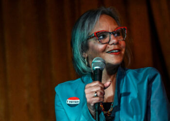 5 Things to Know About Robin Kelly