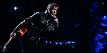 Why Is ‘Iris’ by the Goo Goo Dolls Still Everywhere?