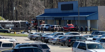 Police Kill Gunman Who Shot Employee at Georgia V.A. Clinic