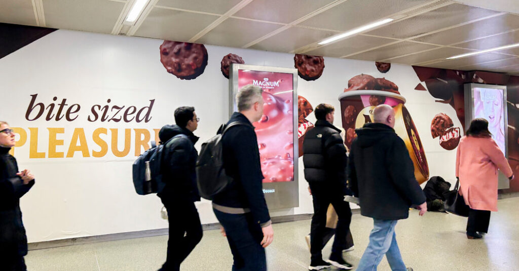 Eau de Chocolat: A Smelly Ice Cream Ad Tempts Few London Commuters