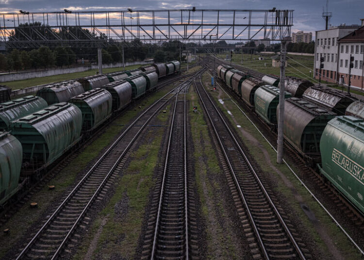 U.S. Lifts Fertilizer Sanctions on Belarus as Iran War Causes Price Surge