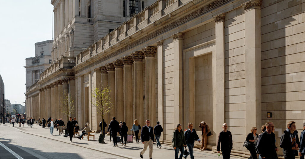 Central Banks Brace for Faster Inflation as Energy Prices Surge