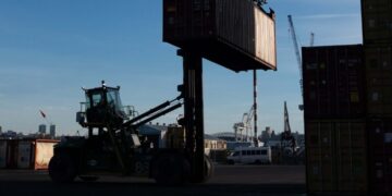 Extended Mideast Conflict Will Drag on Trade and Growth, W.T.O. Warns