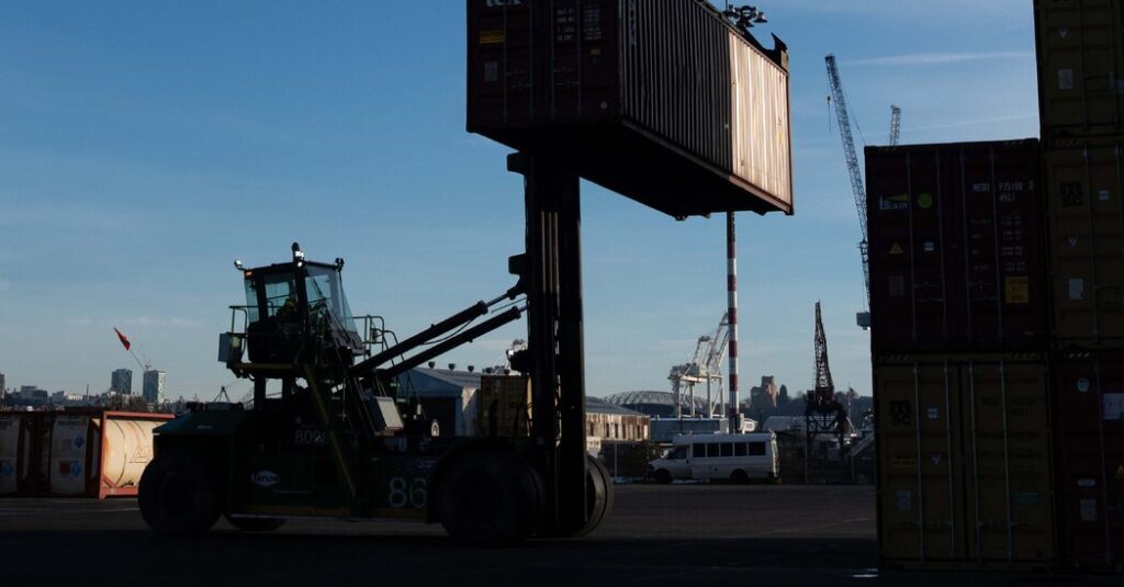 Extended Mideast Conflict Will Drag on Trade and Growth, W.T.O. Warns