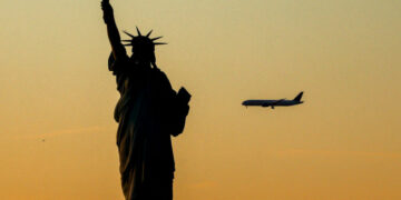 Alaska Airlines and FedEx Planes Narrowly Avoid Each Other at Newark Airport