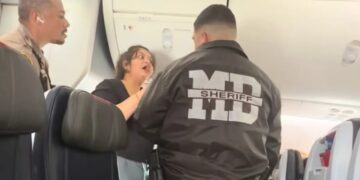 American Airlines traveler freaks out as she’s allegedly kicked off plane for playing videos on loudspeaker