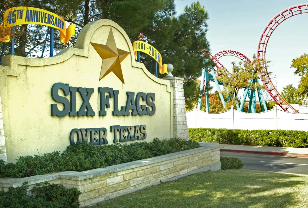Six Flags Over Texas requires guests 17 years old and under to be accompanied by an adult over 21 years old, according to the park's website.
