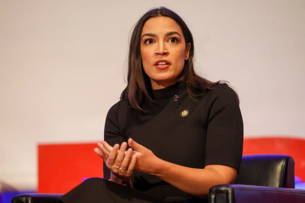 Alexandria Ocasio-Cortez speaking at a discussion in TU Berlin.