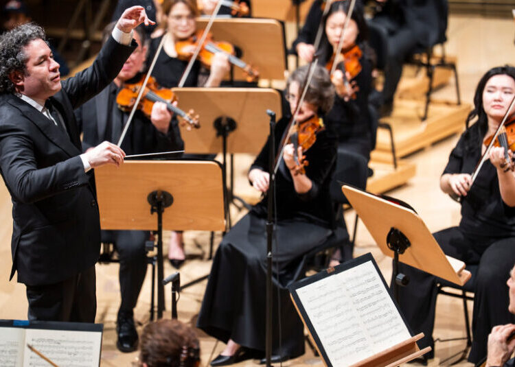 Gustavo Dudamel’s Portrait Emerges From a Season of Introductions