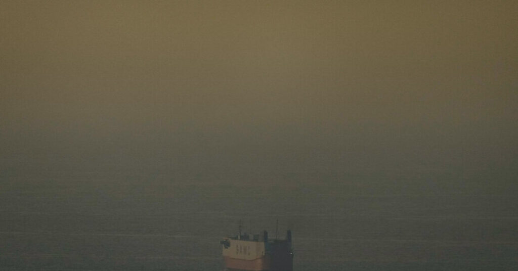 U.S. Attacks Iranian Drones and Vessels to Try to Open Strategic Shipping Lane