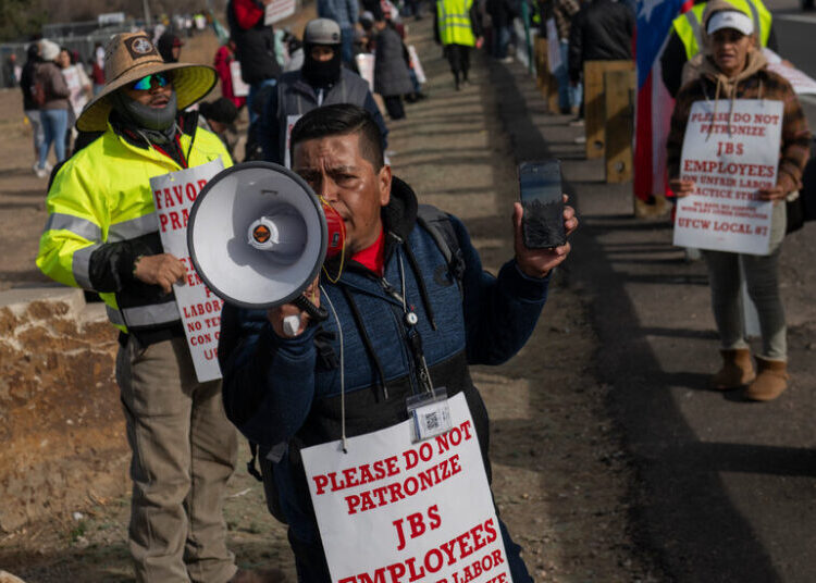 A Meatpacking Strike in Colorado Is Another Stress to Trump’s Economy